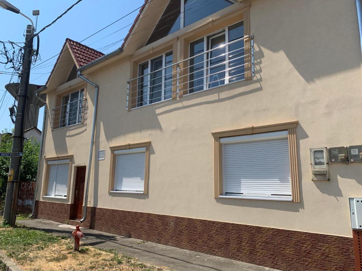 Paulaapartment&Rooms Oradea Zewnętrze zdjęcie