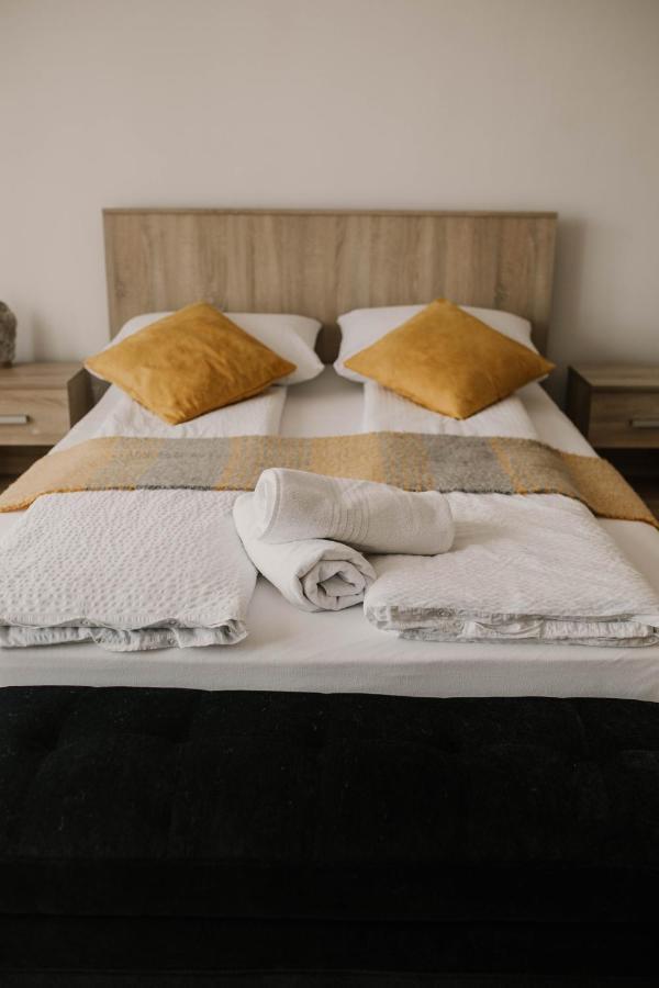 Paulaapartment&Rooms Oradea Zewnętrze zdjęcie